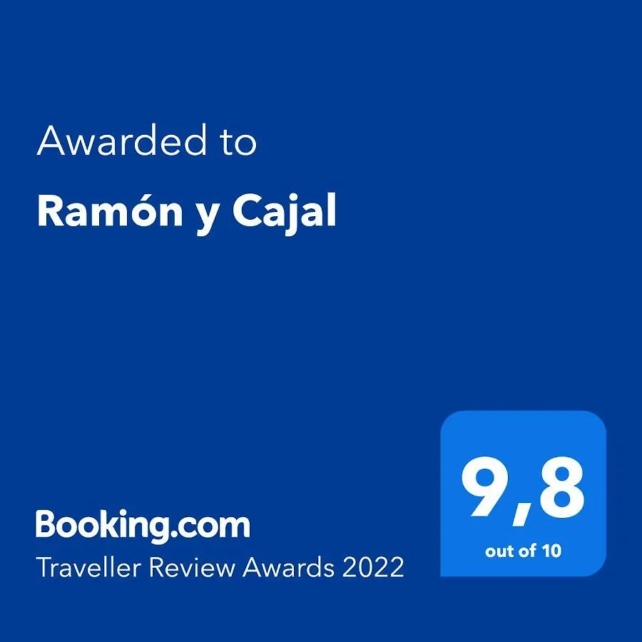別荘 エステポナ Ramon Y Cajalヴィラ